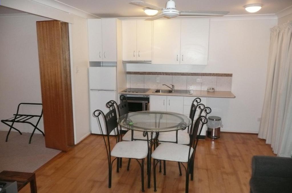 Beachside Holiday Units Bowen Zimmer foto